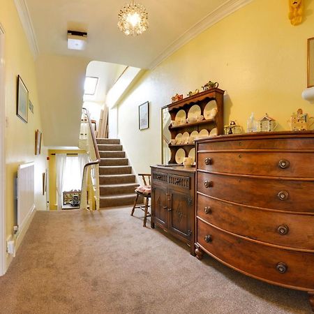 ويتبي Pannett House Bed & Breakfast, Beautiful Victorian Residence المظهر الخارجي الصورة