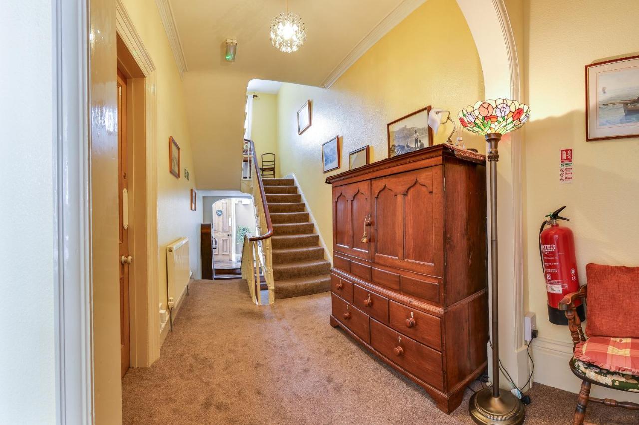 ويتبي Pannett House Bed & Breakfast, Beautiful Victorian Residence المظهر الخارجي الصورة